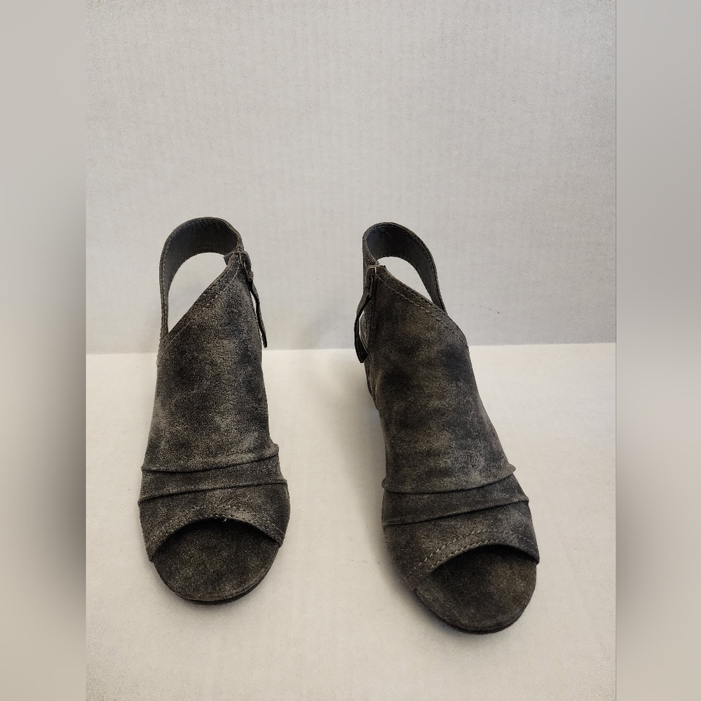 Very G Womens Breezy Peep Toe Casual Mule Sandals, Color: GREY, Size 7.5